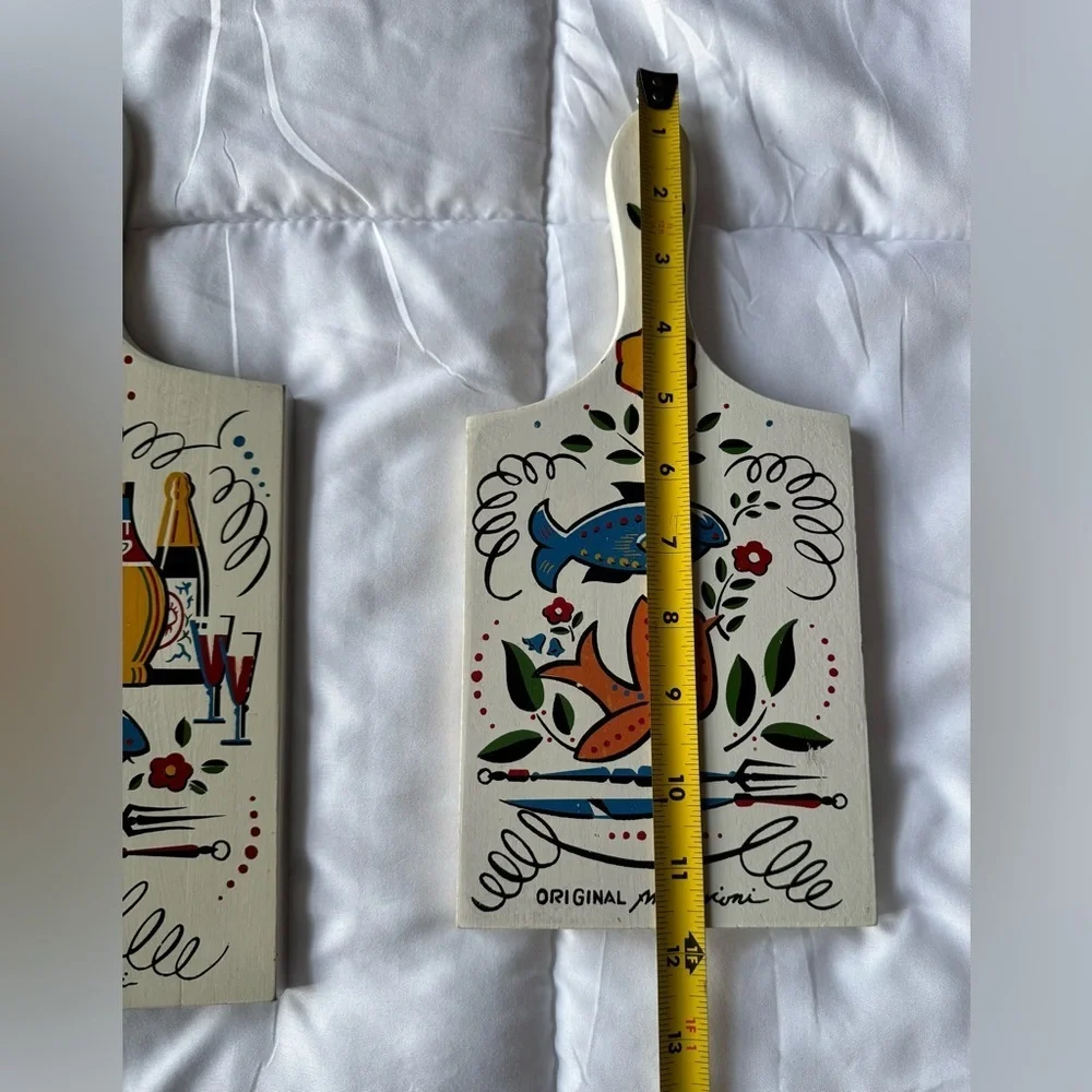 - SET  Vintage Yugoslavian Ambrosioni Folk Art Wooden